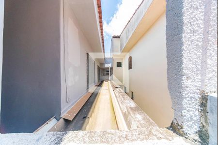Casa para alugar com 200m², 4 quartos e 2 vagasVista da Varanda Fundos