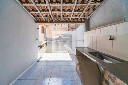 Casa para alugar com 200m², 4 quartos e 2 vagasVaranda Fundos