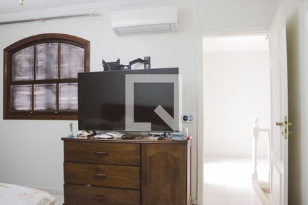 Suíte 1 de casa à venda com 5 quartos, 378m² em Parque Sao Domingos, São Paulo