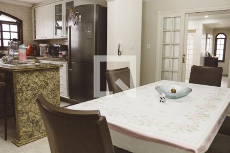 Casa à venda com 378m², 5 quartos e 2 vagasCozinha