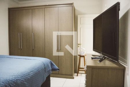 Casa à venda com 378m², 5 quartos e 2 vagasSuíte 2