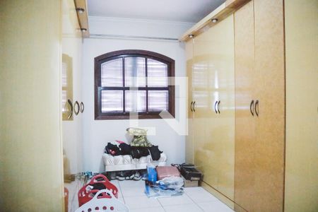 Casa à venda com 378m², 5 quartos e 2 vagasQuarto 1