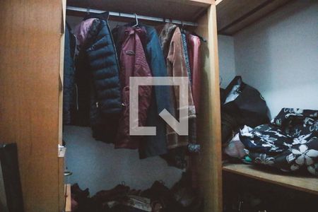 Casa à venda com 378m², 5 quartos e 2 vagasCloset da suíte