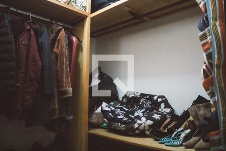 Casa à venda com 378m², 5 quartos e 2 vagasCloset da suíte