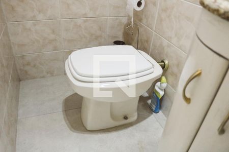 Casa à venda com 378m², 5 quartos e 2 vagasLavabo