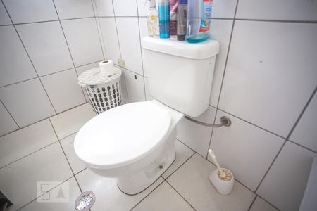 Casa à venda com 173m², 2 quartos e 2 vagas Casa à venda com 173m², 2 quartos e 2 vagasBanheiro da suíte