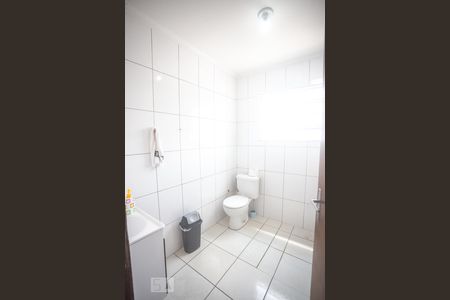 Casa à venda com 173m², 2 quartos e 2 vagas Casa à venda com 173m², 2 quartos e 2 vagasBanheiro