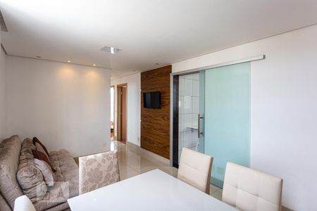 Sala de Apartamento com 3 quartos, 120m² Santa Cruz