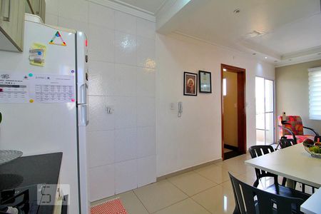 Apartamento à venda com 100m², 2 quartos e 2 vagasCozinha