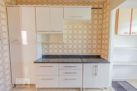 Apartamento para alugar com 63m², 2 quartos e 1 vaga Apartamento para alugar com 63m², 2 quartos e 1 vagaCozinha - Armários