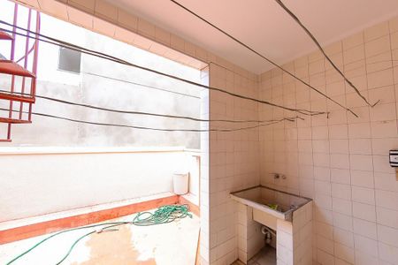 Casa para alugar com 80m², 2 quartos e 1 vaga Casa para alugar com 80m², 2 quartos e 1 vagaArea de Serviço