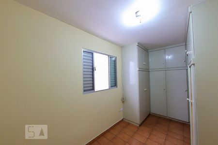 Quarto 2 de casa para alugar com 2 quartos, 80m² em Vila Medeiros, São Paulo