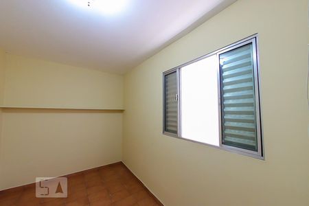 Quarto 2 de casa para alugar com 2 quartos, 80m² em Vila Medeiros, São Paulo