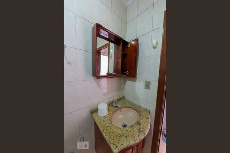 Casa para alugar com 80m², 2 quartos e 1 vaga Casa para alugar com 80m², 2 quartos e 1 vagaBanheiro 2