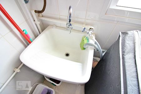 Apartamento à venda com 53m², 2 quartos e 2 vagasCozinha e Área de Serviço