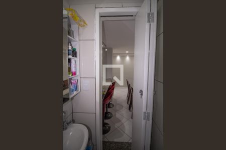 Casa à venda com 234m², 4 quartos e 2 vagasBanheiro 1