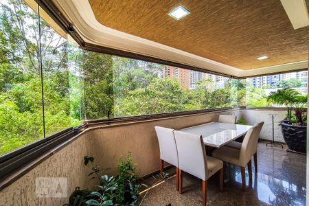 Varanda de apartamento à venda com 4 quartos, 380m² em Vila Suzana, São Paulo