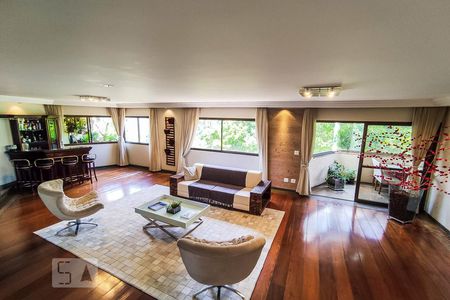 Apartamento à venda com 380m², 4 quartos e 4 vagas Apartamento à venda com 380m², 4 quartos e 4 vagasSala