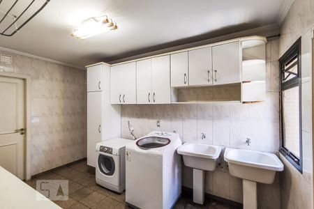 Apartamento à venda com 380m², 4 quartos e 4 vagas Apartamento à venda com 380m², 4 quartos e 4 vagasÁrea de Serviço