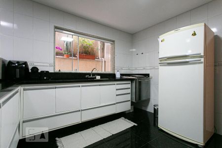 Casa à venda com 200m², 3 quartos e 4 vagasCozinha