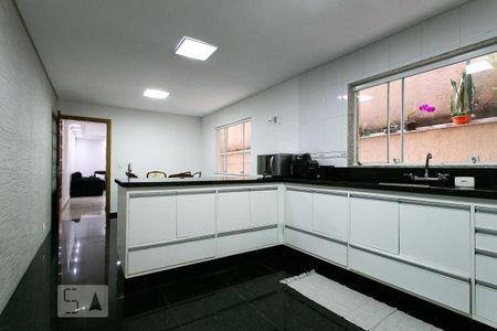Casa à venda com 200m², 3 quartos e 4 vagasCozinha