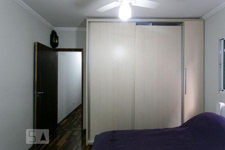 Casa à venda com 200m², 3 quartos e 4 vagasSuíte 2