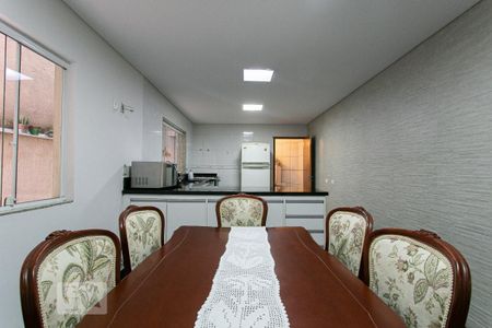 Casa à venda com 200m², 3 quartos e 4 vagasCopa