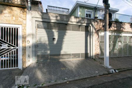 Casa à venda com 200m², 3 quartos e 4 vagasFachada