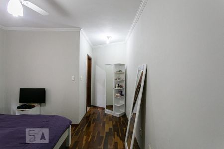 Casa à venda com 200m², 3 quartos e 4 vagasSuíte 2