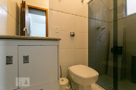 Casa à venda com 200m², 3 quartos e 4 vagasBanheiro da Suíte 3