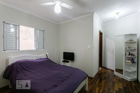 Casa à venda com 200m², 3 quartos e 4 vagasSuíte 2