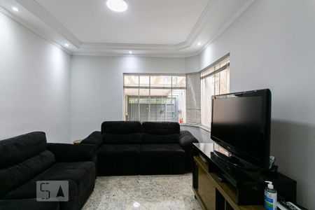 Sala de casa à venda com 3 quartos, 200m² em Vila Mafra, São Paulo