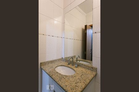 Casa à venda com 200m², 3 quartos e 4 vagasBanheiro da Suíte 3