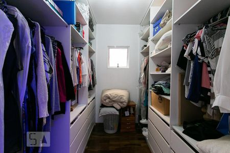 Closet da Suíte 1 de casa à venda com 3 quartos, 200m² em Vila Mafra, São Paulo