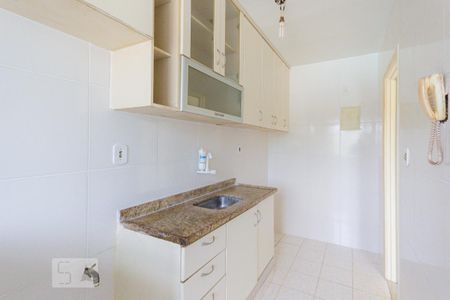 Apartamento à venda com 48m², 2 quartos e 1 vaga Apartamento à venda com 48m², 2 quartos e 1 vagaCozinha e Área de Serviço