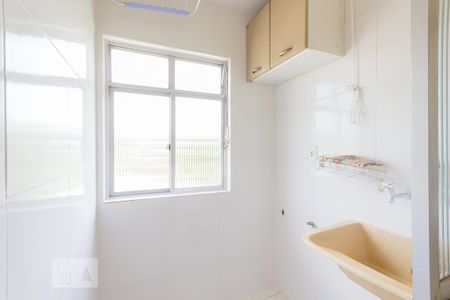 Apartamento à venda com 48m², 2 quartos e 1 vaga Apartamento à venda com 48m², 2 quartos e 1 vagaCozinha e Área de Serviço
