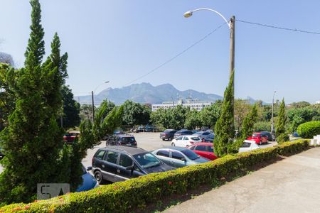 Apartamento à venda com 48m², 2 quartos e 1 vaga Apartamento à venda com 48m², 2 quartos e 1 vagaEstacionamento
