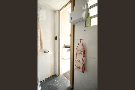 Casa à venda com 200m², 4 quartos e 5 vagasBanheiro 2