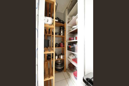 Casa à venda com 200m², 4 quartos e 5 vagasDespensa