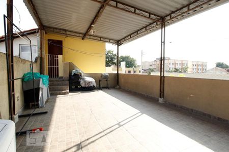 Casa à venda com 200m², 4 quartos e 5 vagasÁrea de Serviço e Terraço