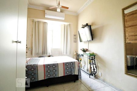 Casa à venda com 200m², 4 quartos e 5 vagasQuarto 1