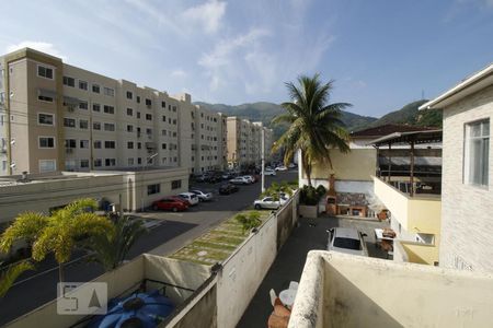 Casa à venda com 200m², 4 quartos e 5 vagasVista do Quarto 2