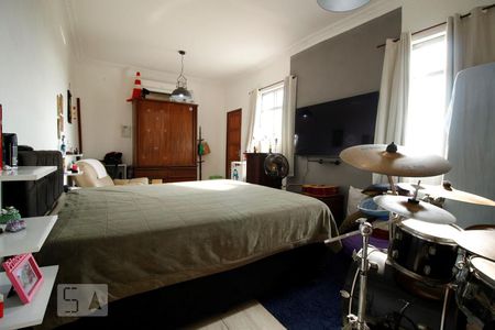 Casa à venda com 200m², 4 quartos e 5 vagasQuarto 2