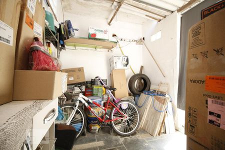 Casa à venda com 200m², 4 quartos e 5 vagasDepósito