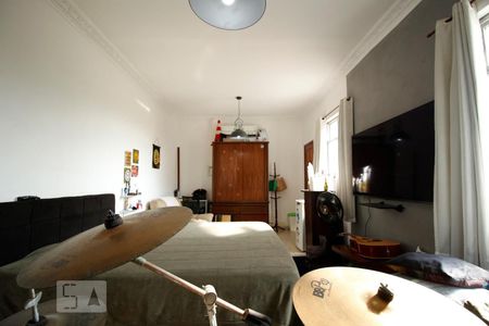 Casa à venda com 200m², 4 quartos e 5 vagasQuarto 2
