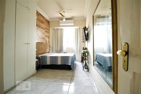 Casa à venda com 200m², 4 quartos e 5 vagasQuarto 1