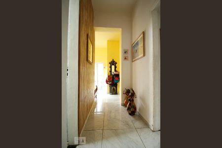 Corredor de casa à venda com 4 quartos, 200m² em Encantado, Rio de Janeiro