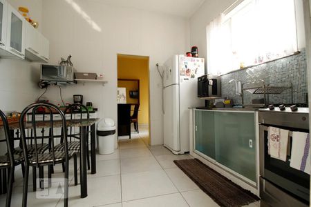 Casa à venda com 200m², 4 quartos e 5 vagasCozinha