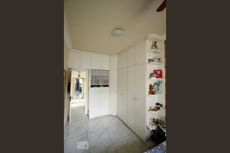 Casa à venda com 200m², 4 quartos e 5 vagasQuarto 1 - Armários