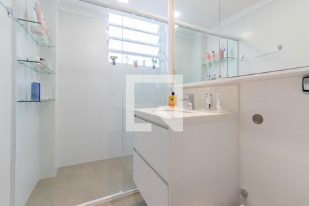Apartamento à venda com 87m², 2 quartos e 1 vaga Apartamento à venda com 87m², 2 quartos e 1 vagaBanheiro da suíte